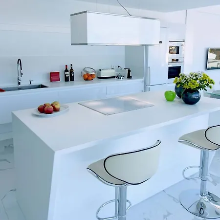 Golden White Meloneras Villa